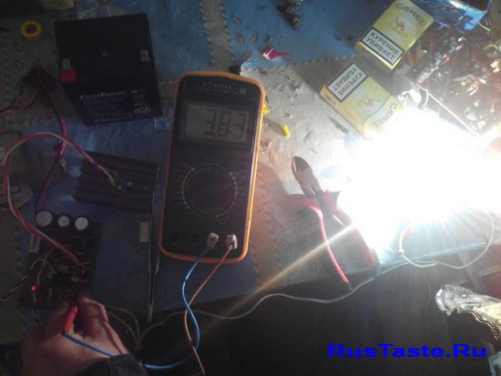 Тестирую зарядное устройство под нагрузкой